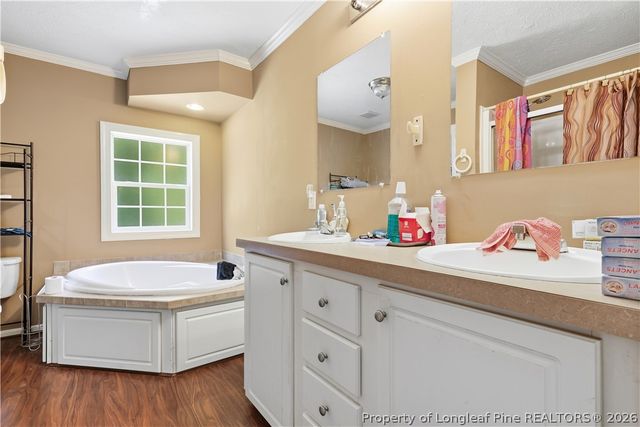 310 Maysville Ln, Tar Heel, NC 28392