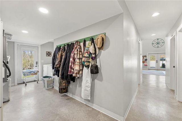 2906 N Twyman Road, Independence, MO 64058