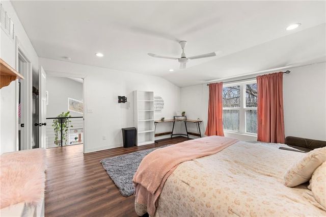 2906 N Twyman Road, Independence, MO 64058