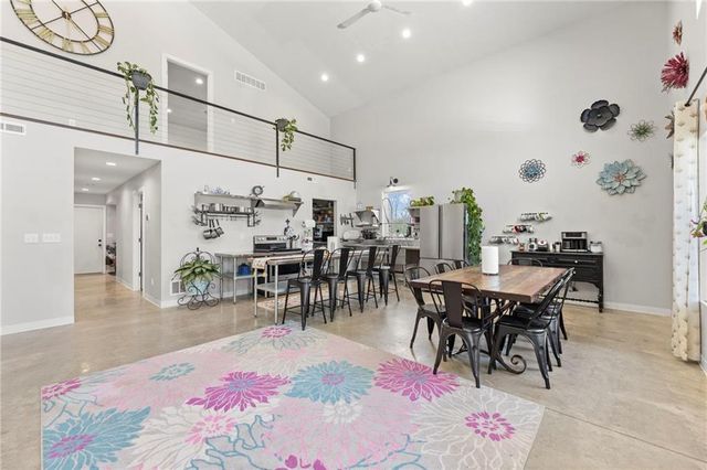 2906 N Twyman Road, Independence, MO 64058