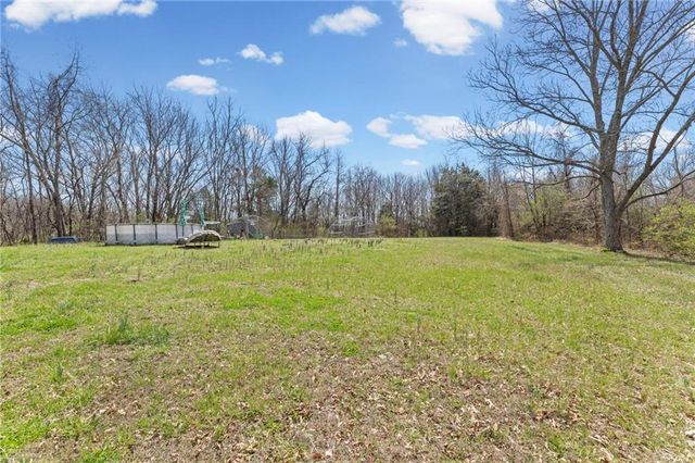 2906 N Twyman Road, Independence, MO 64058