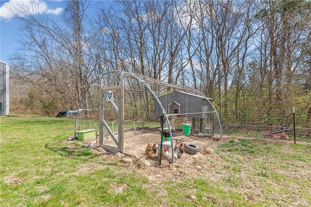 2906 N Twyman Road, Independence, MO 64058