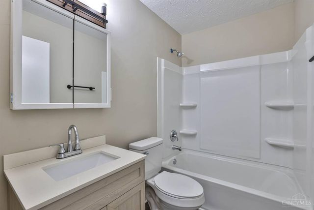 1309 Oxford State Road, Middletown, OH 45044