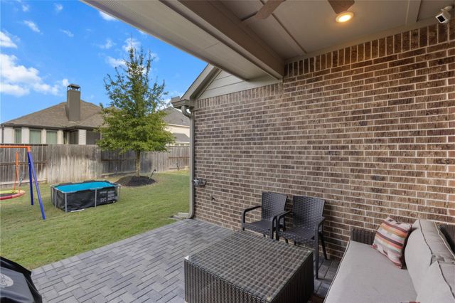 7110 Pondhawk Drive, Katy, TX 77493