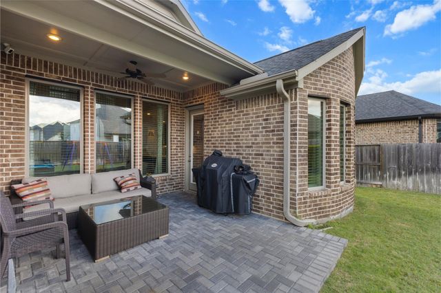 7110 Pondhawk Drive, Katy, TX 77493