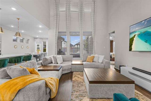 7110 Pondhawk Drive, Katy, TX 77493