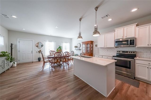 256 SIDNEY LANIER Avenue, Athens, GA 30607