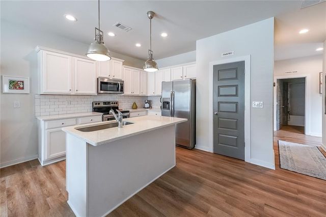 256 SIDNEY LANIER Avenue, Athens, GA 30607