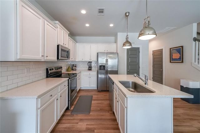 256 SIDNEY LANIER Avenue, Athens, GA 30607