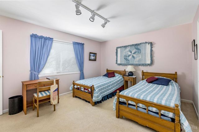 245 Miami Lakes Drive, Milford, OH 45150