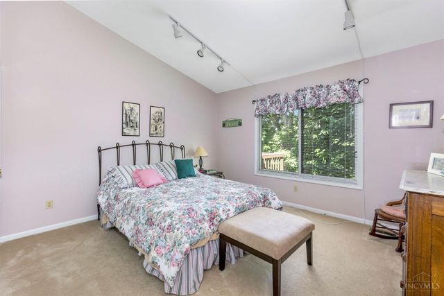 245 Miami Lakes Drive, Milford, OH 45150