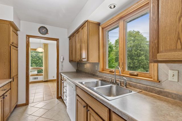 116 Victory Place, South Saint Paul, MN 55075