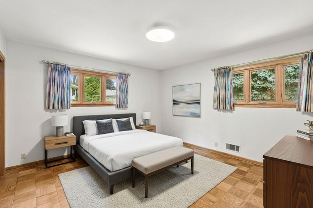 116 Victory Place, South Saint Paul, MN 55075
