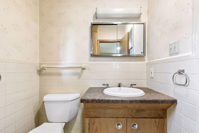 116 Victory Place, South Saint Paul, MN 55075
