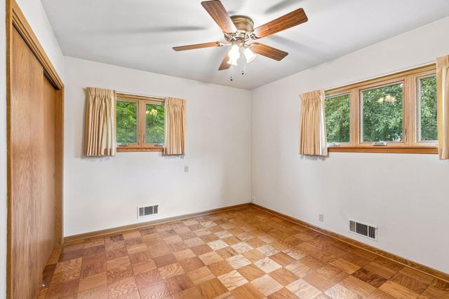 116 Victory Place, South Saint Paul, MN 55075