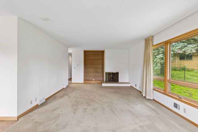 116 Victory Place, South Saint Paul, MN 55075
