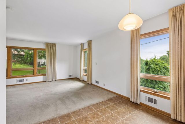 116 Victory Place, South Saint Paul, MN 55075