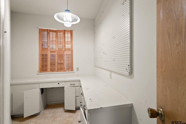 130 Surrey Trail, Tyler, TX 75705