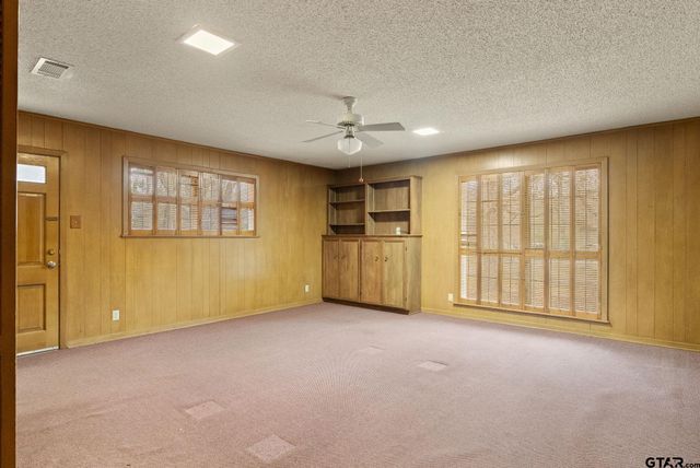 130 Surrey Trail, Tyler, TX 75705