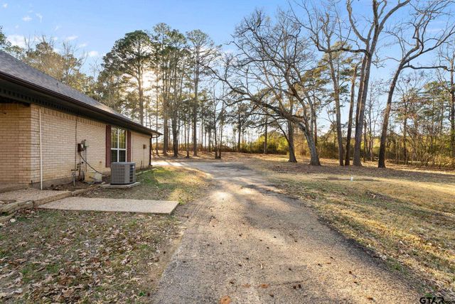 130 Surrey Trail, Tyler, TX 75705