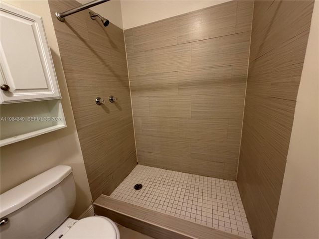 808 NW 19th St D, Fort Lauderdale, FL 33311