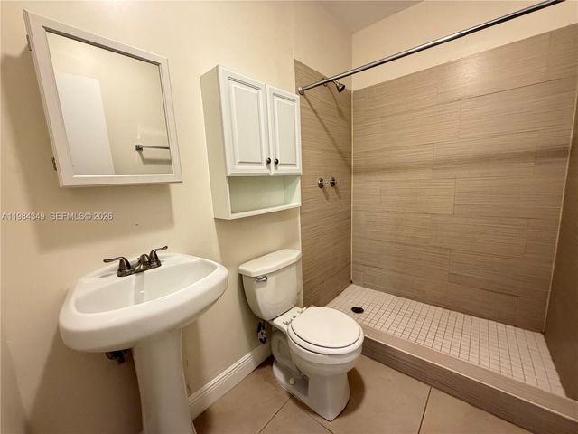 808 NW 19th St D, Fort Lauderdale, FL 33311