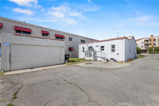1534 E Broadway, Glendale, CA 91205