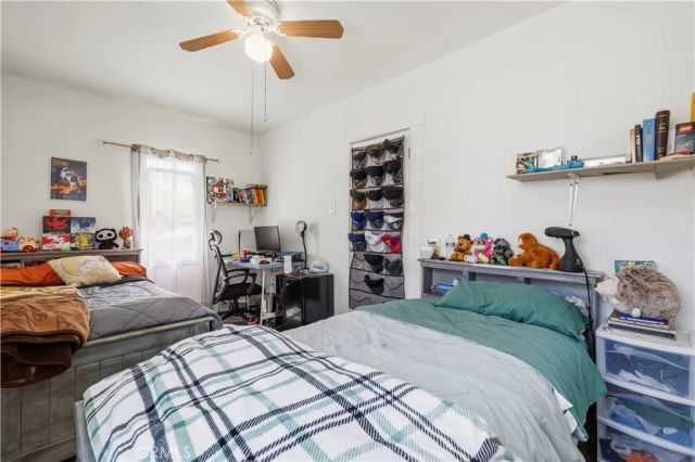 1534 E Broadway, Glendale, CA 91205
