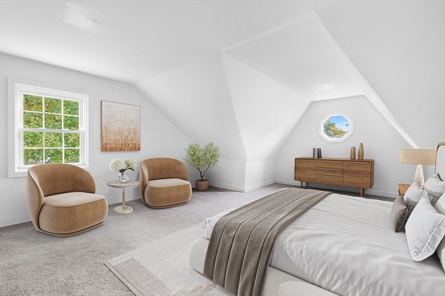 15 S Breault St, Westport, MA 02790