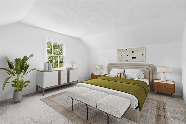 15 S Breault St, Westport, MA 02790