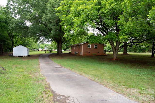 360 Trexler Loop, Salisbury, NC 28144