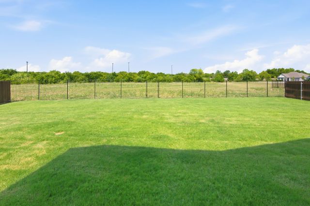 605 Eagle Bend Lane, Burleson, TX 76028