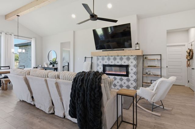 605 Eagle Bend Lane, Burleson, TX 76028