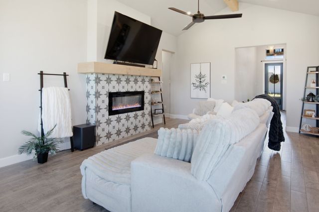 605 Eagle Bend Lane, Burleson, TX 76028