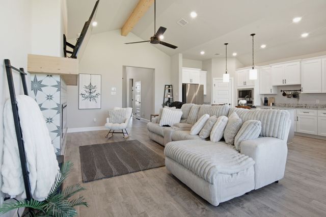 605 Eagle Bend Lane, Burleson, TX 76028