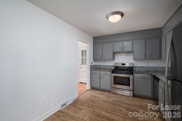 7028 Mapleridge Drive, Charlotte, NC 28210