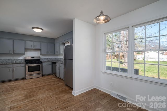 7028 Mapleridge Drive, Charlotte, NC 28210