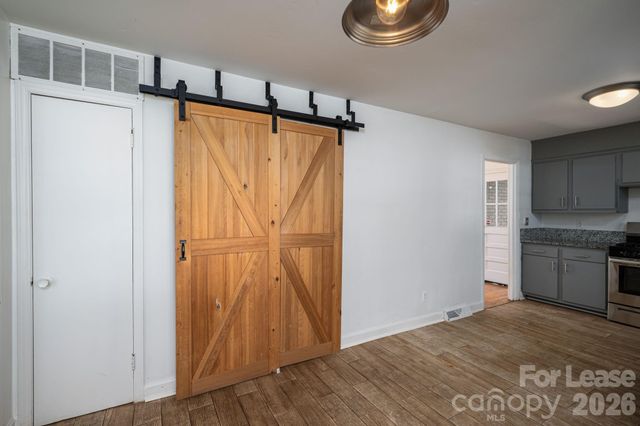 7028 Mapleridge Drive, Charlotte, NC 28210