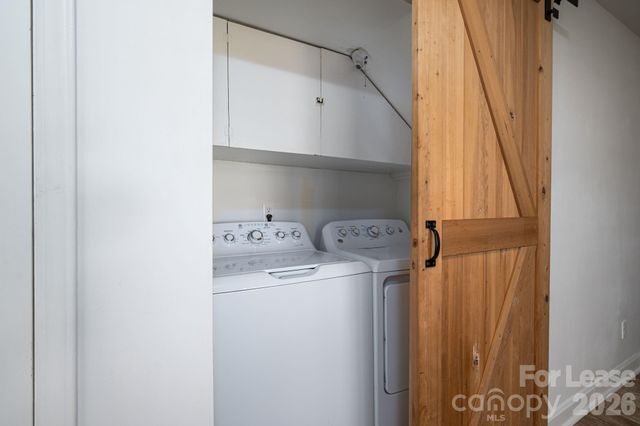 7028 Mapleridge Drive, Charlotte, NC 28210