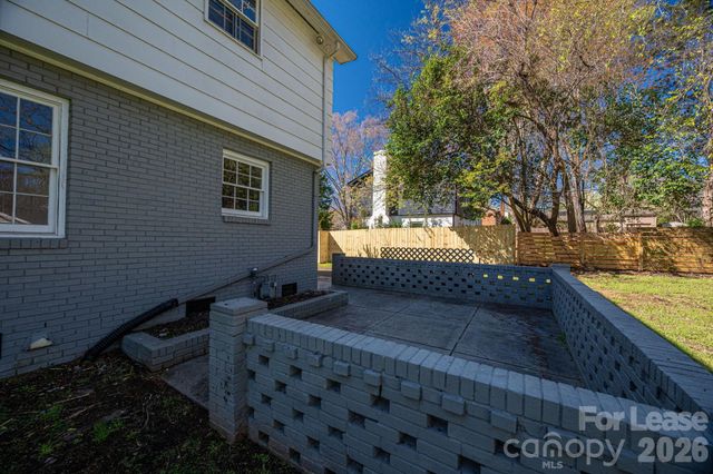 7028 Mapleridge Drive, Charlotte, NC 28210