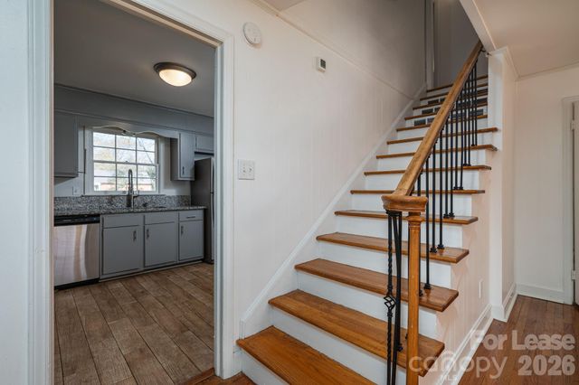 7028 Mapleridge Drive, Charlotte, NC 28210