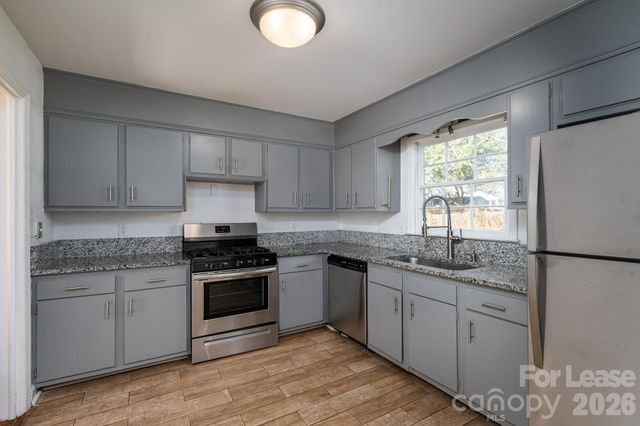 7028 Mapleridge Drive, Charlotte, NC 28210