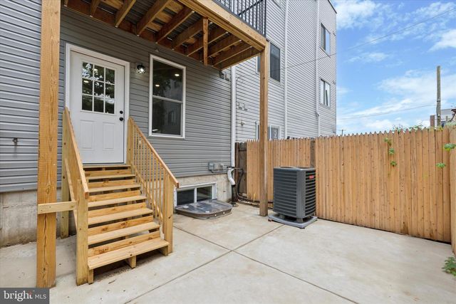 518 W SUSQUEHANNA AVE, Philadelphia, PA 19122