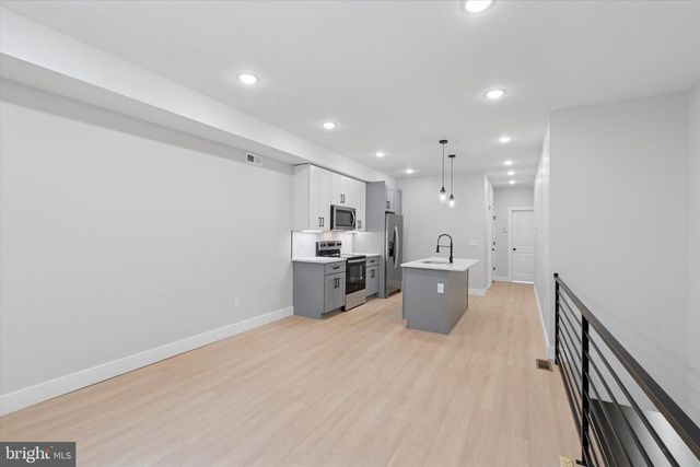 518 W SUSQUEHANNA AVE, Philadelphia, PA 19122