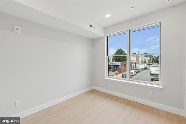 518 W SUSQUEHANNA AVE, Philadelphia, PA 19122