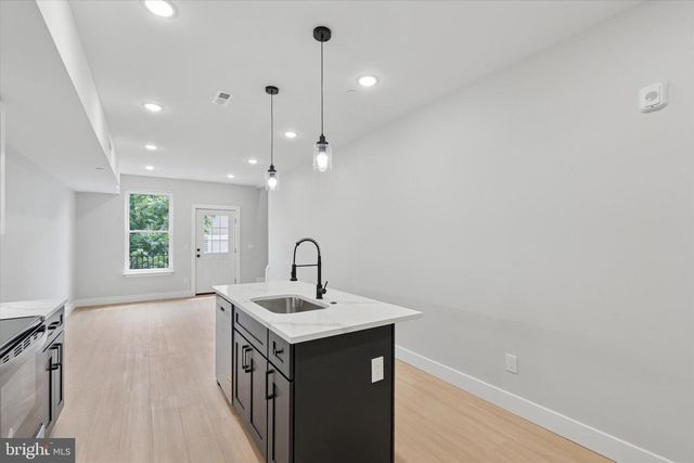 518 W SUSQUEHANNA AVE, Philadelphia, PA 19122