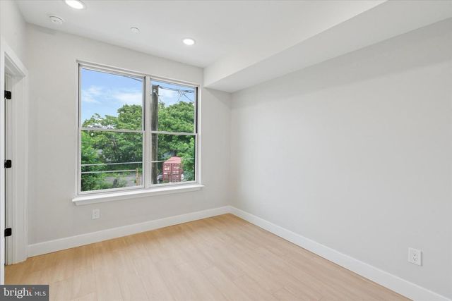 518 W SUSQUEHANNA AVE, Philadelphia, PA 19122