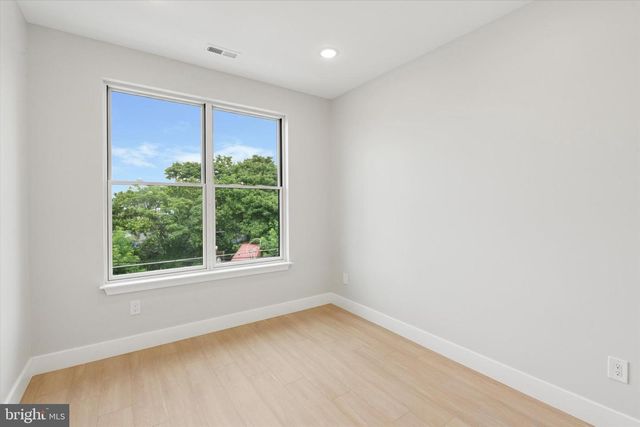 518 W SUSQUEHANNA AVE, Philadelphia, PA 19122