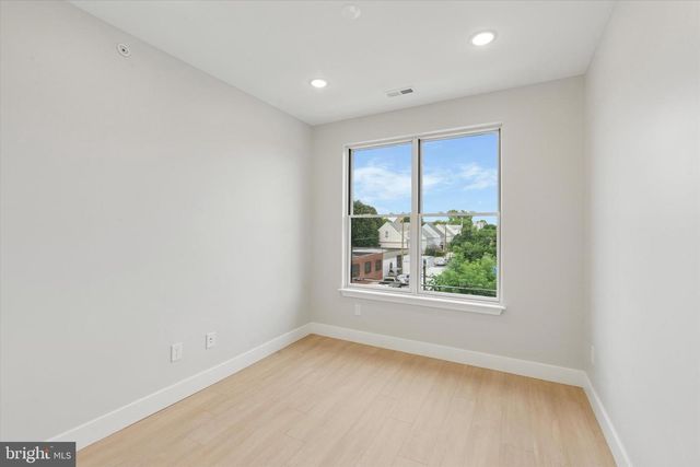 518 W SUSQUEHANNA AVE, Philadelphia, PA 19122