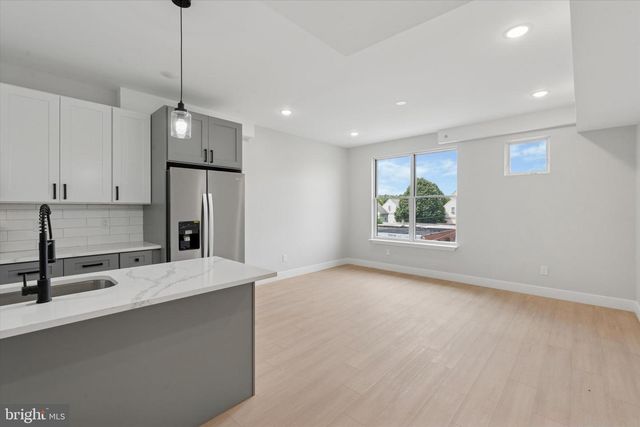 518 W SUSQUEHANNA AVE, Philadelphia, PA 19122